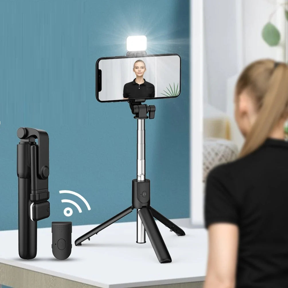 PALO DE SELFIE TRÍPODE, LUZ LED CON CONTROL BLUETOOTH